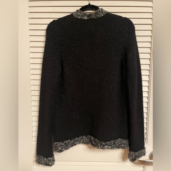 CHANEL VINTAGE 🌟CARDIGAN TWEED SWEATER; LIKE NEW - Picture 5 of 16